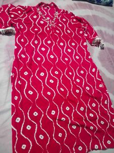Vibrant Pink Bandhani Print Kurta with tauser