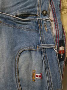 Tommy Hilfiger Light Wash Jeans