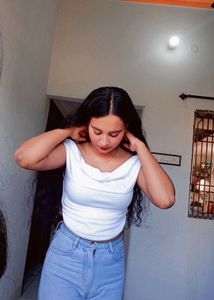 sleeves top