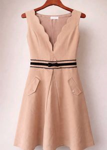 Chic Sleeveless Nude Mini Dress