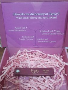 lip gloss (lip treatment balm)