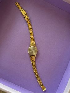 Elegant Gold Tone Women's Watch