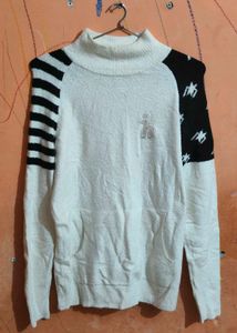 White & Black Full Sleeve Sweater