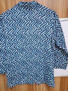 Blue &amp; White Geometric Print Kurta