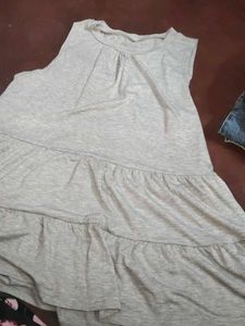 Gray Tiered Sleeveless Tunic Top
