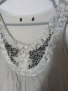 Embellished Neckline Sleeveless Tunic