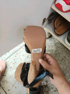 Stylish Black Heels- with a little defect