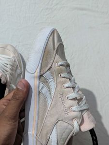 Reebok Pink Casual Sneakers