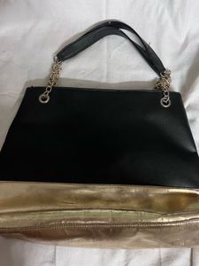 Chic Black &amp; Gold Shoulder Bag