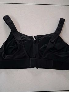 4XL Black Front Zip Sports Bra