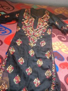 Black Embroidered Kurta