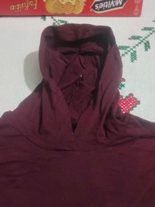 burgundy crop top with good