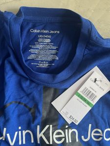 Calvin Klein Tshirt