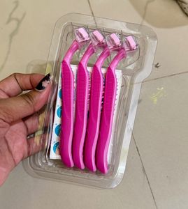 Pink Gillctte hair Razors (Set of 3)