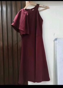 Final price 🚨🚨Branded Maroon One Shoulder