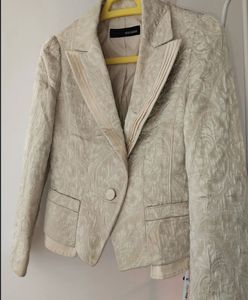 Elegant Textured Blazer