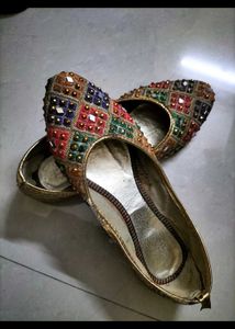 Embroidered Indian Jutti Flats