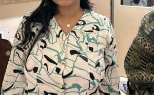 Stylish Printed Collared Top