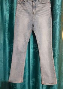THX, V Light Wash Denim Jeans