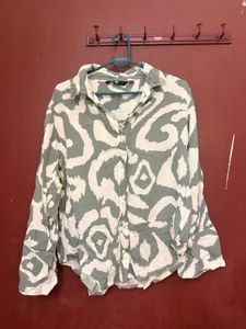 Stylish Printed Button-Down Shirt
