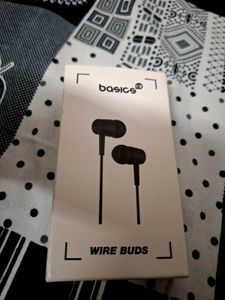 In-Ear Wired Headphones