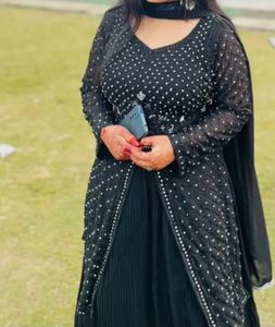BLACK LEHNGA