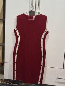 Chic Sleeveless Maroon Dress