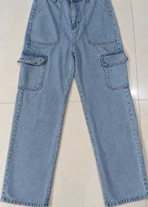 Light Wash Cargo Jeans🩵