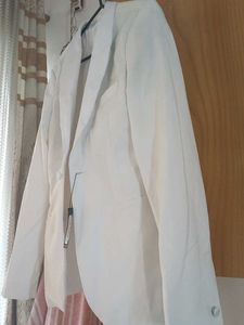 Elegant off white Blazer tuxedo