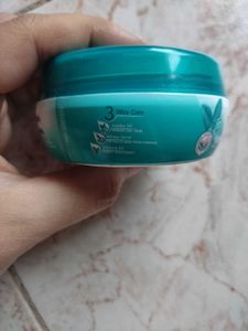 Himalya Moisturizing Cream