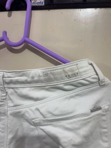 White High-Waisted Women Jeans