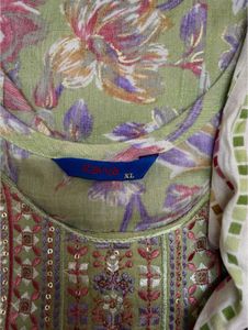 Green Floral Kurta Set with Pants &amp; Dupatta
