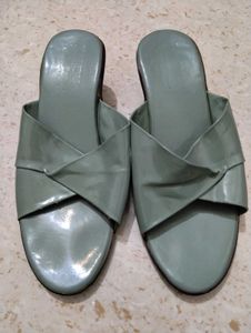 Stylish Flat Sandals