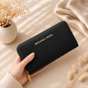 Micheal kors wallet