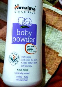 "👶 Himalaya Baby Powder (400g) - 🌿 Infused with Herbs &amp; Zinc Oxide, 🌼 All Skin Types, 🕒 24-Month Shelf Life, 🇮🇳 India Origin"