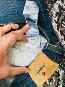 Signature Men's Blue Wash Loose Fit Jeans