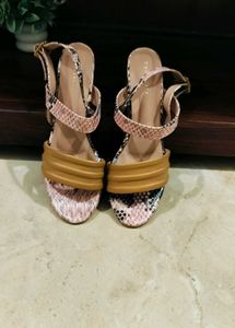 "Wild Strides" Womens Heels With Animal Print