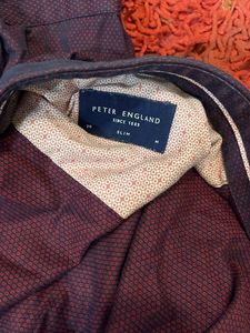 Men's Textured Burgundy Shirt