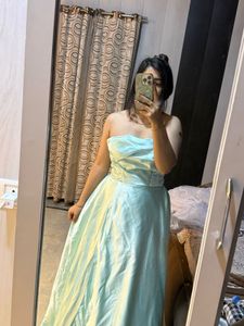 Elegant Light Blue Strapless Gown🦋🎀