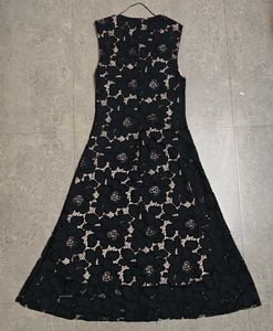 Elegant Black Lace Midi Dress