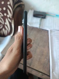 Smartphone fully working No Issues free new buds