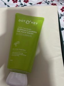 Dot &amp; Key Cica Calming Face Wash