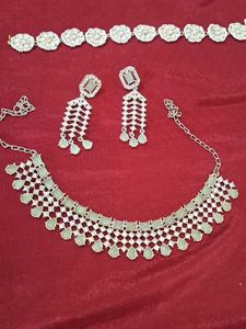 Elegant Indian Jewelry Set