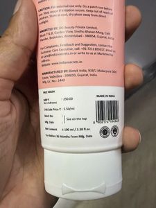 Indian Secrets De-tan glow face wash