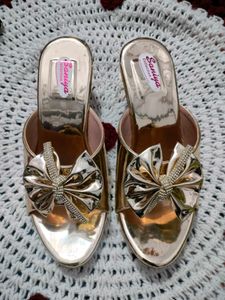 Gold Bow Slides