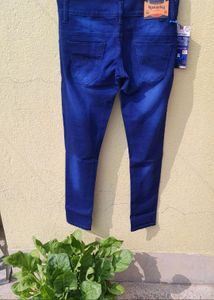 stretchable High Waist jeans Women. 1 Piece
