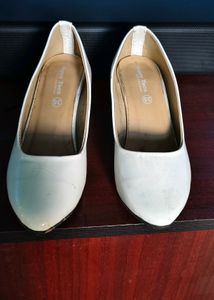 I Am Selling My New Heels