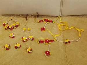 Floral Jewellery Set for Haldi/Mehendi