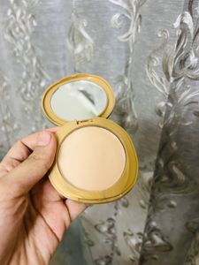 lakme unused Compact  Powder-natural