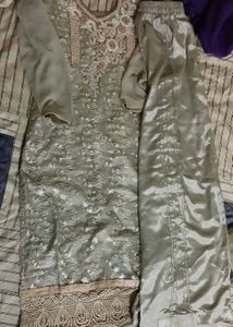 Elegant Embroidered Kurta Set with Pants